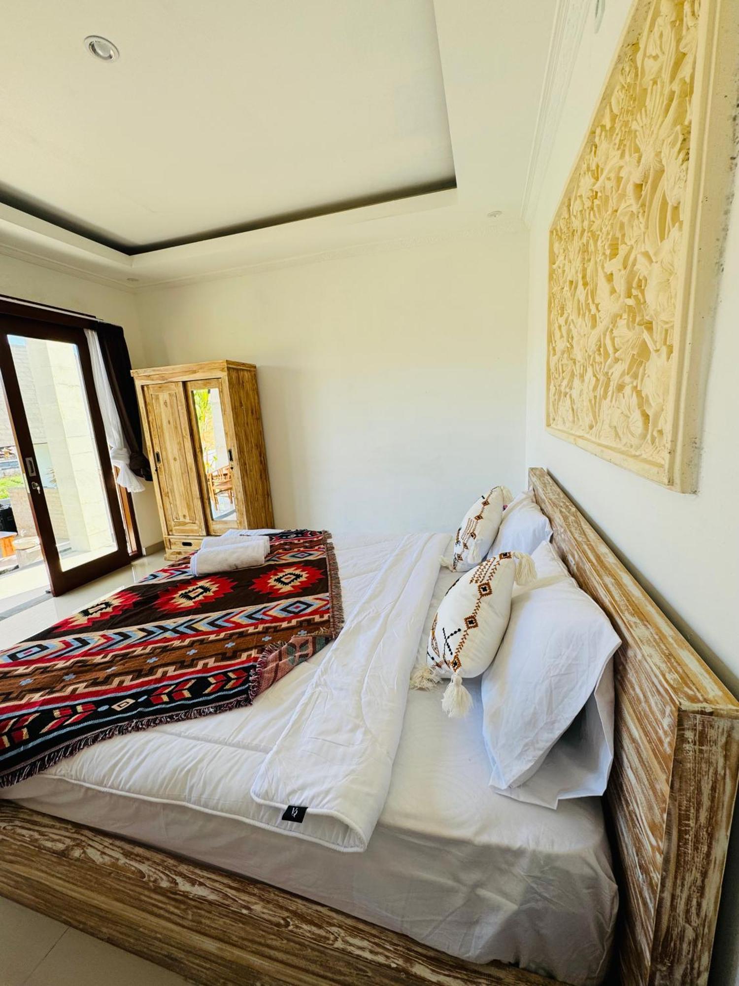 Volcano Cottages Kubupenlokan Екстериор снимка